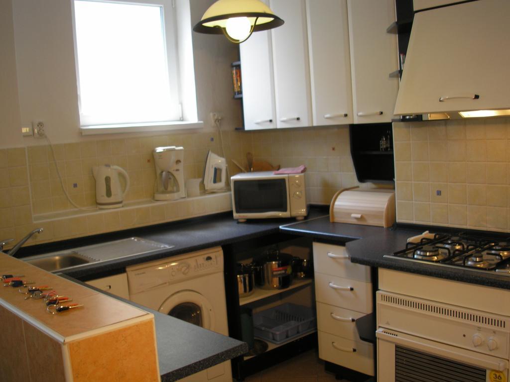 Vacation Apartment Up To 10 Pozsony Szoba fotó